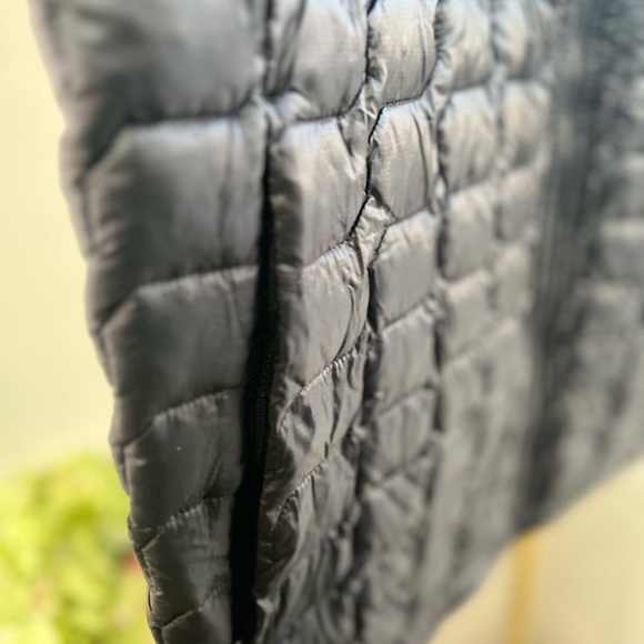 Unisex northface puffer jacket - Picture 4 of 5